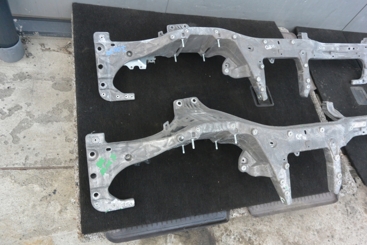 SUPPORT DU TABLEAU DE BORD MASERATI QUATTROPORTE GHIBLI EU