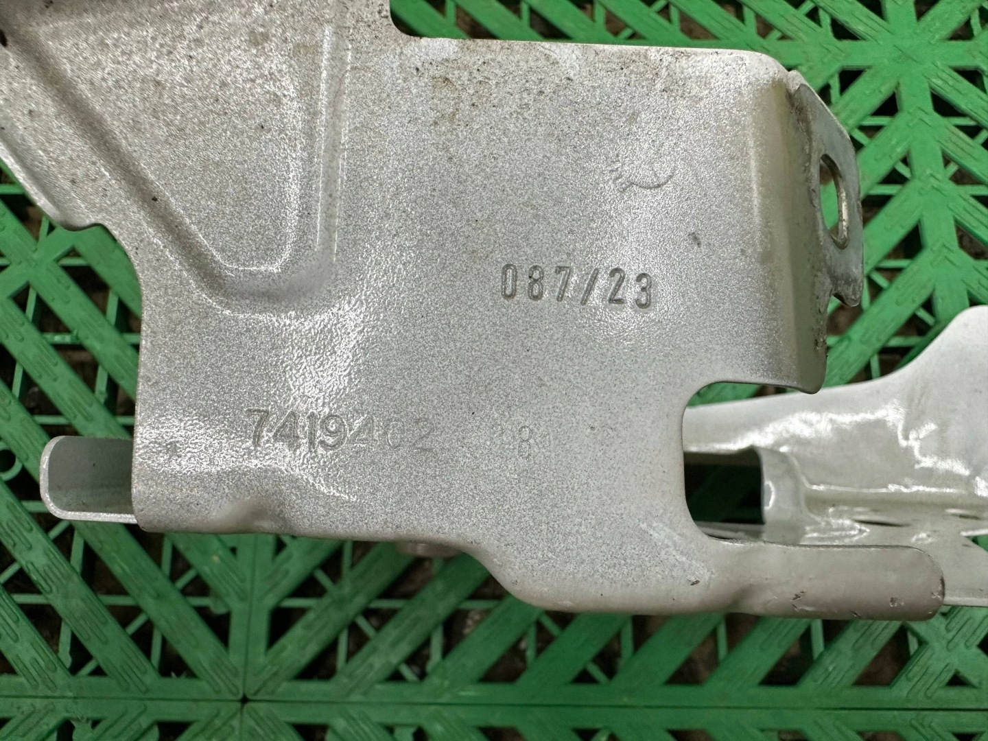 staffa parafango BMW 3 G20 G21 7419402