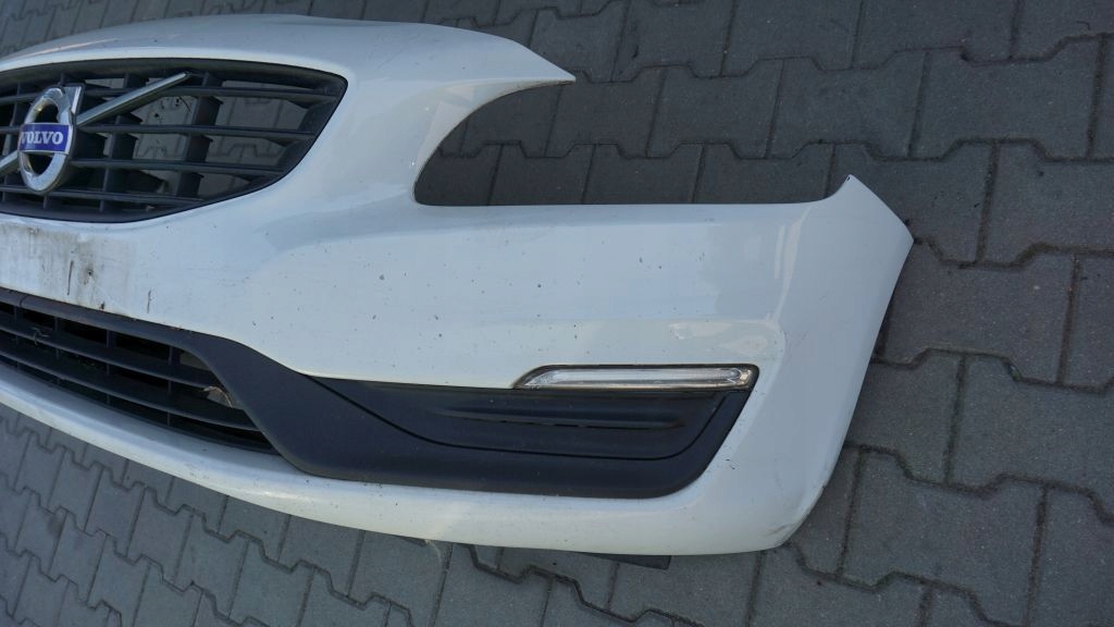 VOLVO S60 V60 LIFT - complete front bumper front