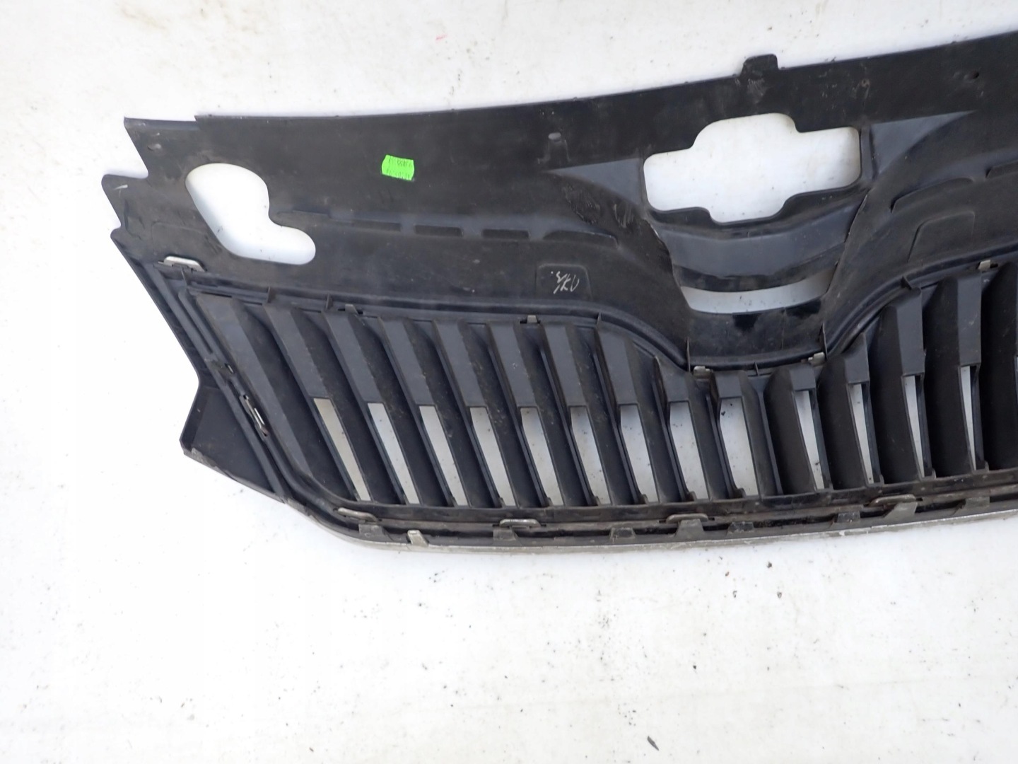 SKODA RAPID 12-19 Grill Grill