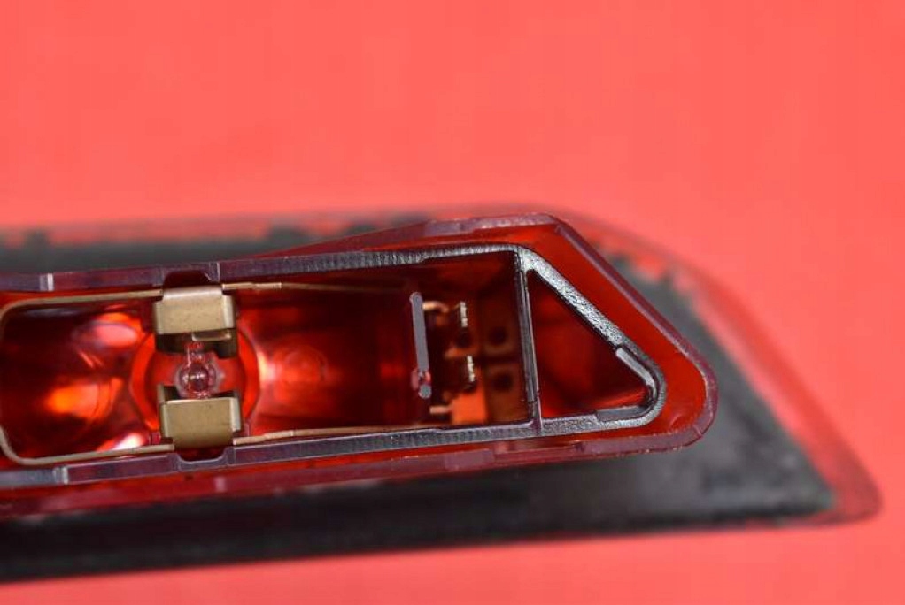 light STOPU STOP 7S71-13A601-BD FORD MONDEO MK4 07-10