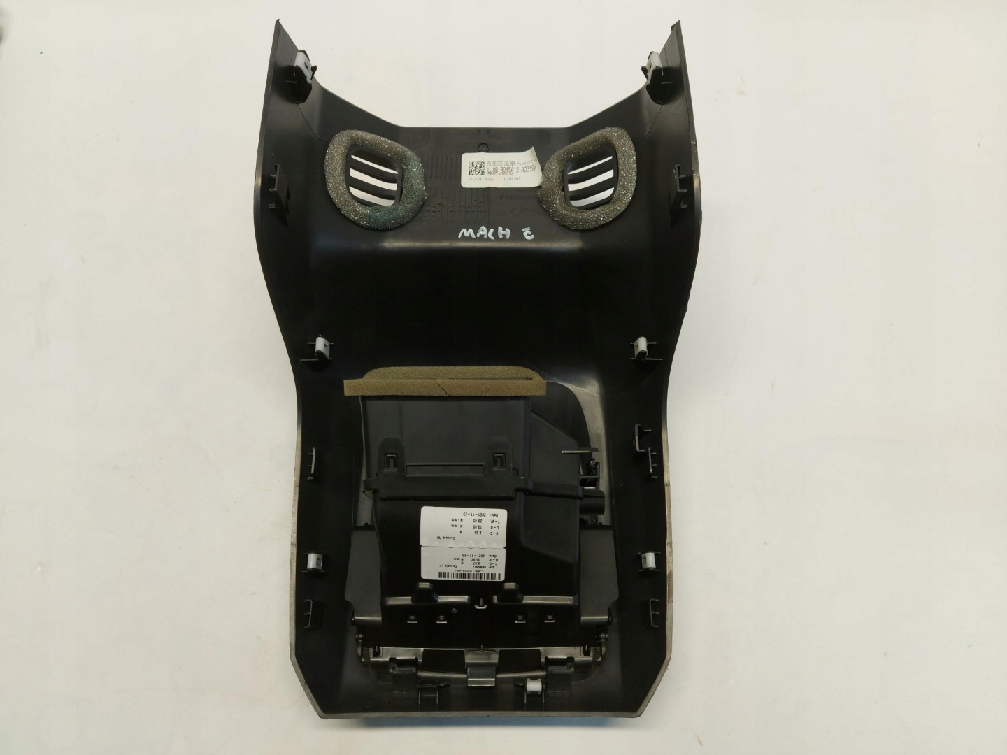 Ford MACH-E grid air conditioning devices tunelu srodkowego rear part LJ8B-R045A12-AD