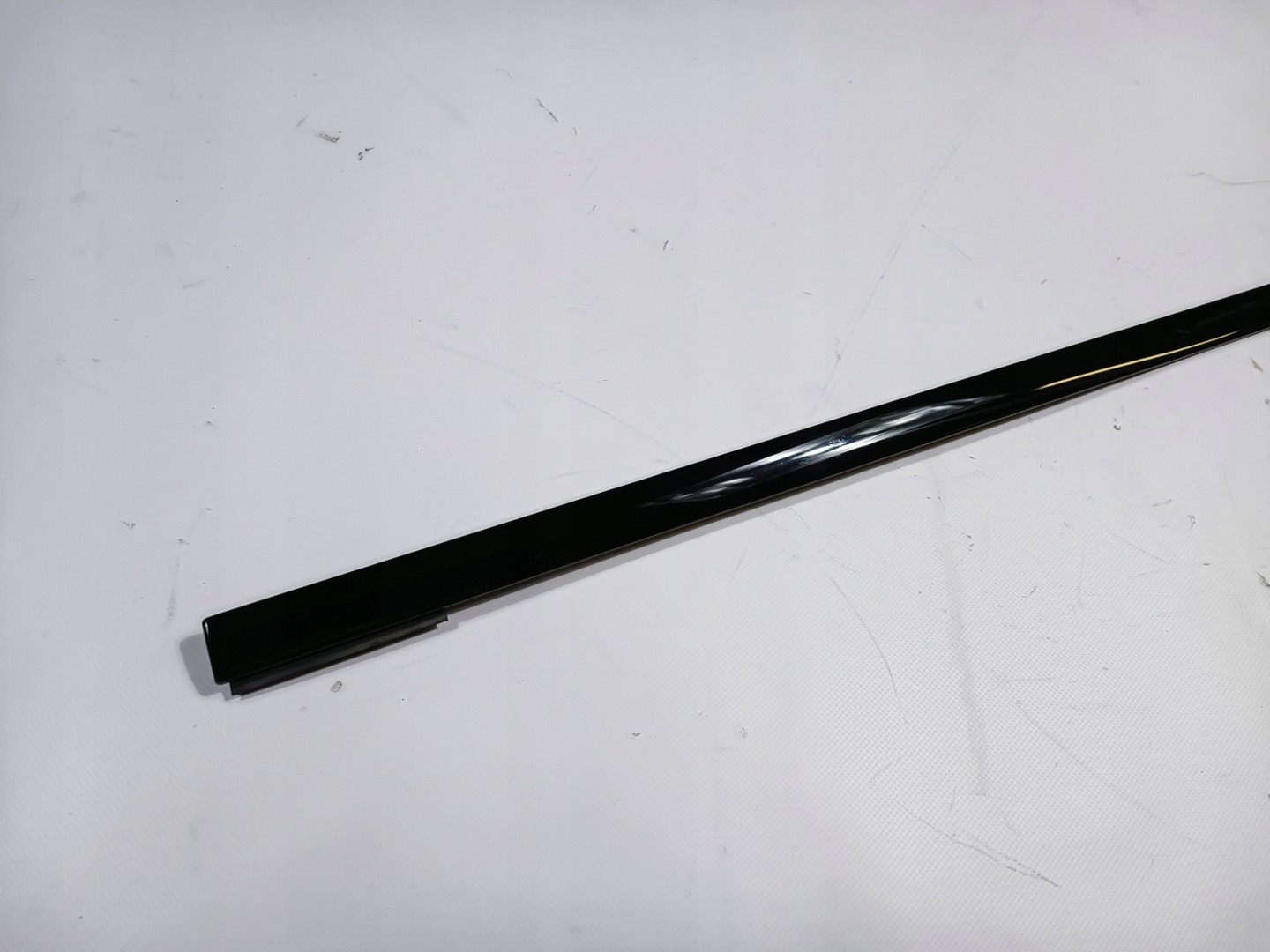 moulding door right rear part upper Ford Flex 2011