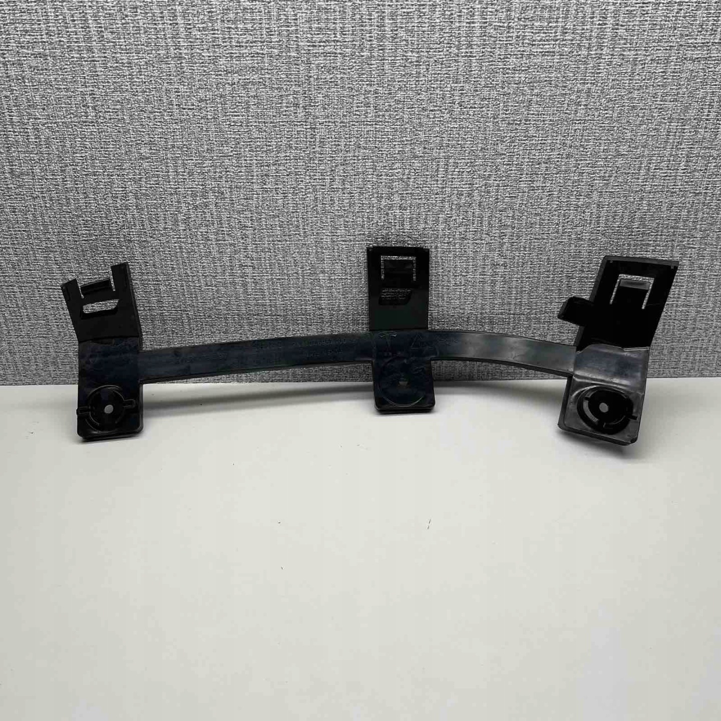TESLA X support holder lights left 1046957-00-G