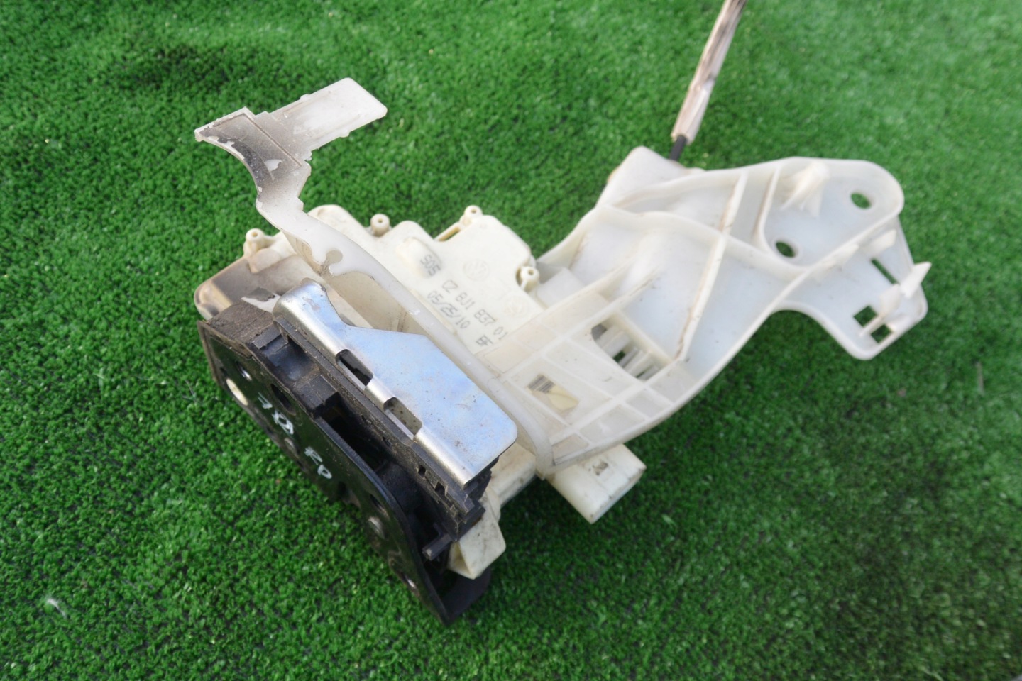 lock door right front VW TOUAREG 7P CAYENNE EU