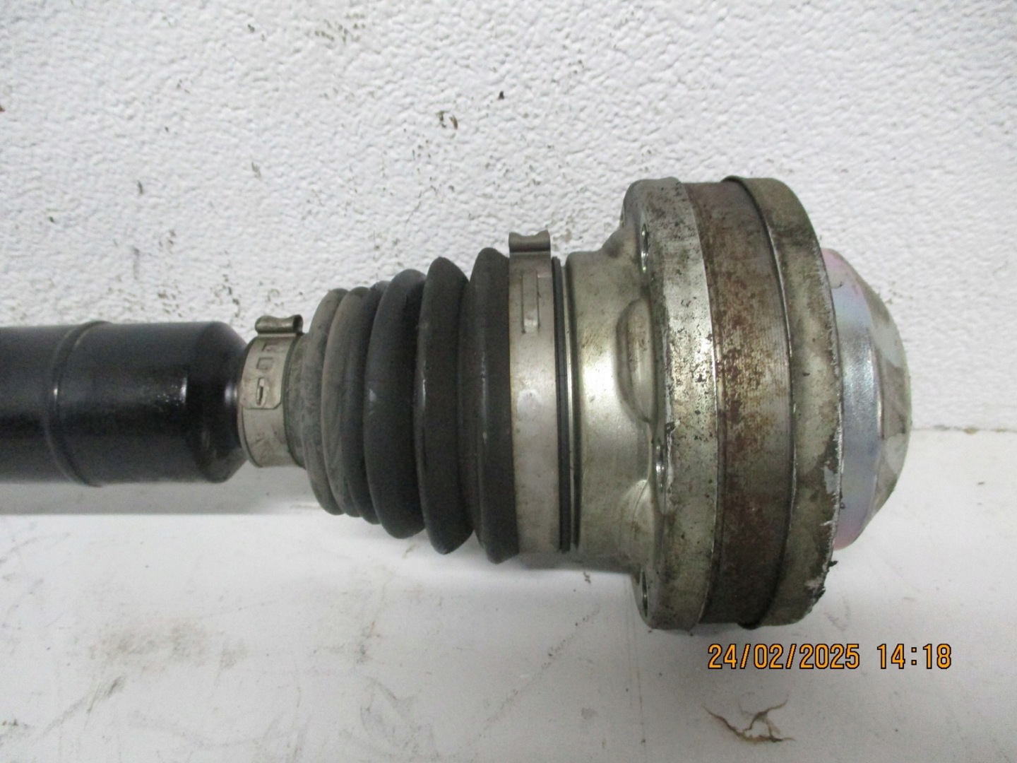 semi-axis right front VW AUDI 2.0 TDI 5Q0407272BM
