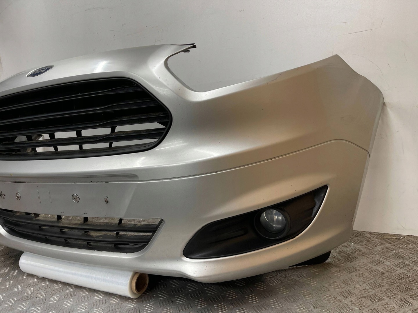 bumper front front FORD TRANSIT COURIER 14-17 complete