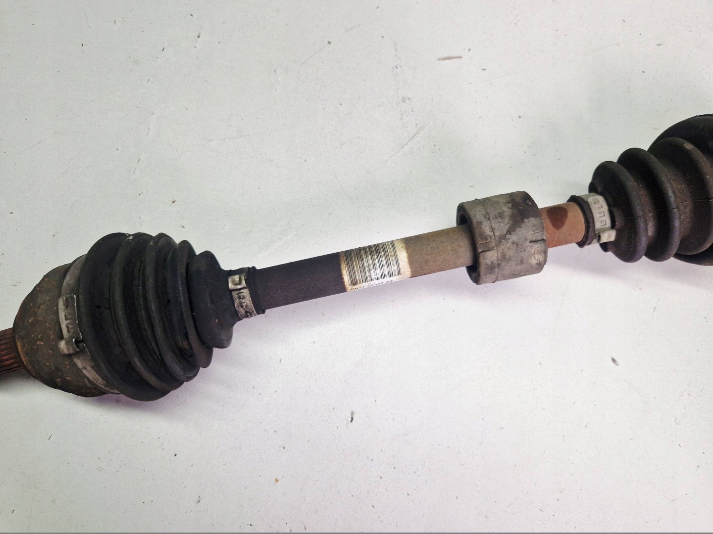 semi-axis front left short. Ford B-MAX 1.6 TDCI CV173B437AE