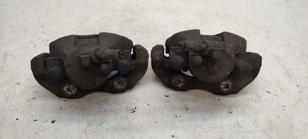 caliper front right left Ford Focus MK2 1,6 TDCI