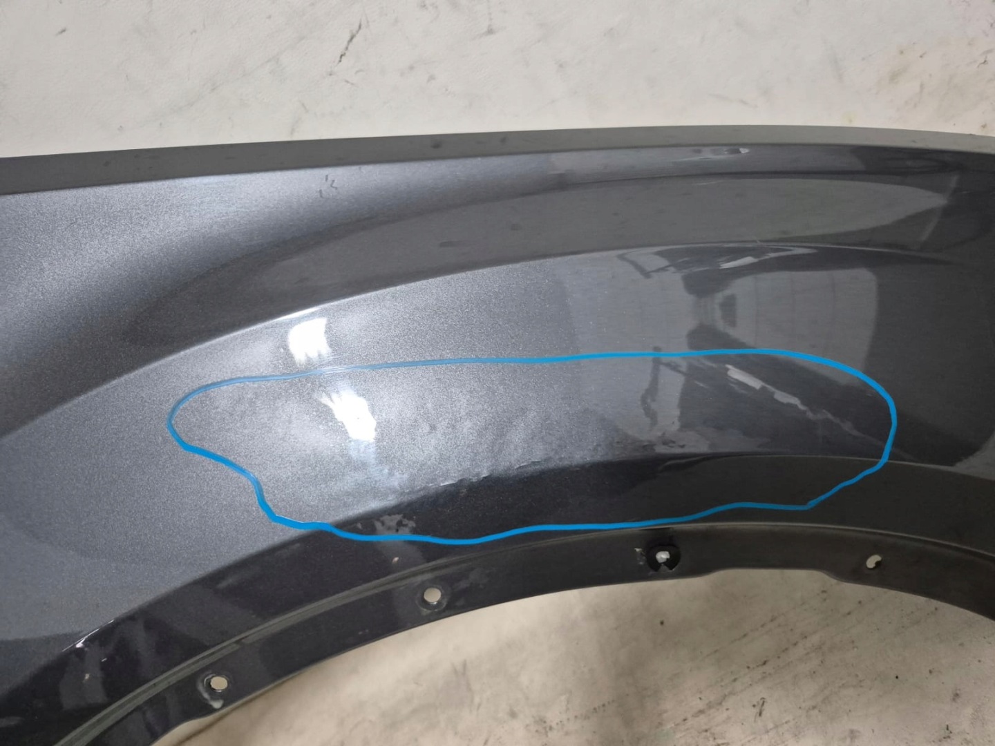VW T-ROC and 1 17-25 fender front front right