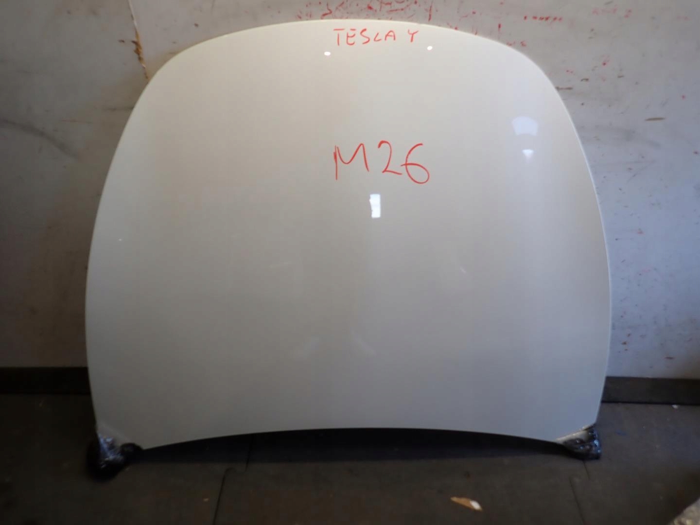 bonnet TESLA Y 2021