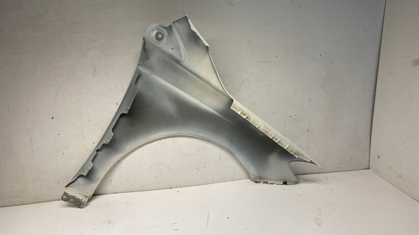MERCEDES B-KLASA W246 B KLASA fender left front front 650
