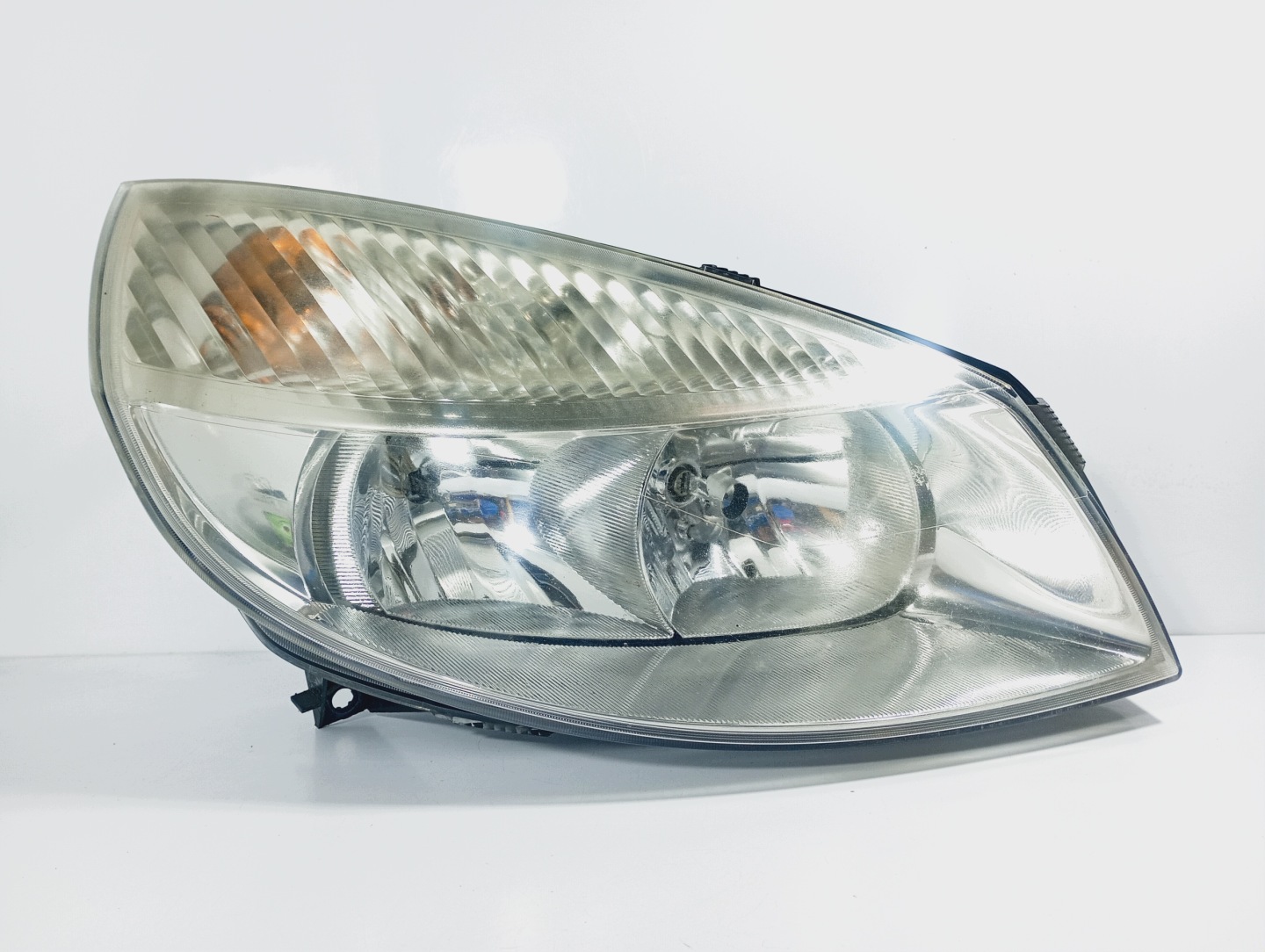 light right reflektor right front 15810400RE Renault Scenic 2 II 05-08