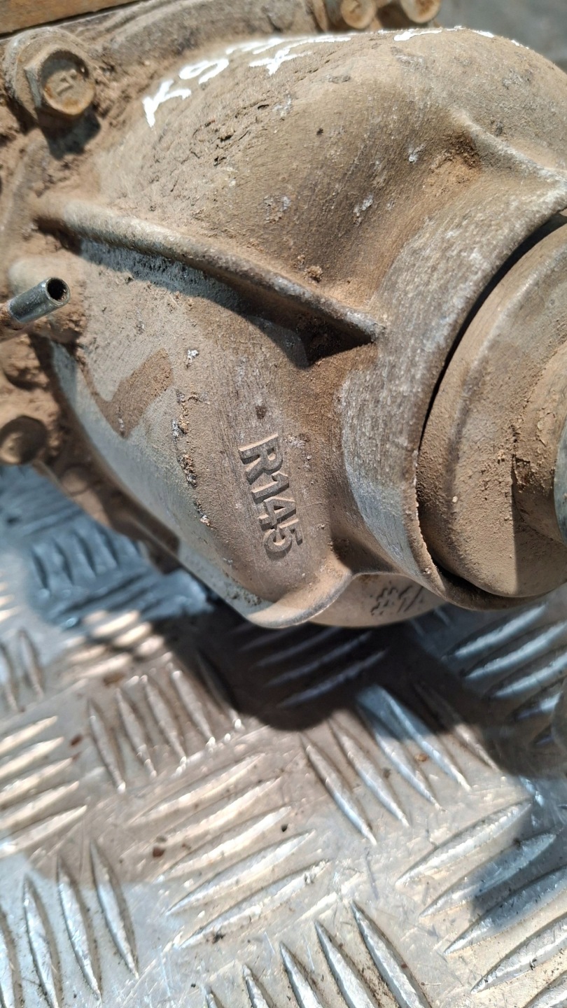 differential rear diff NISSAN X-TRAIL T30 2.0B
