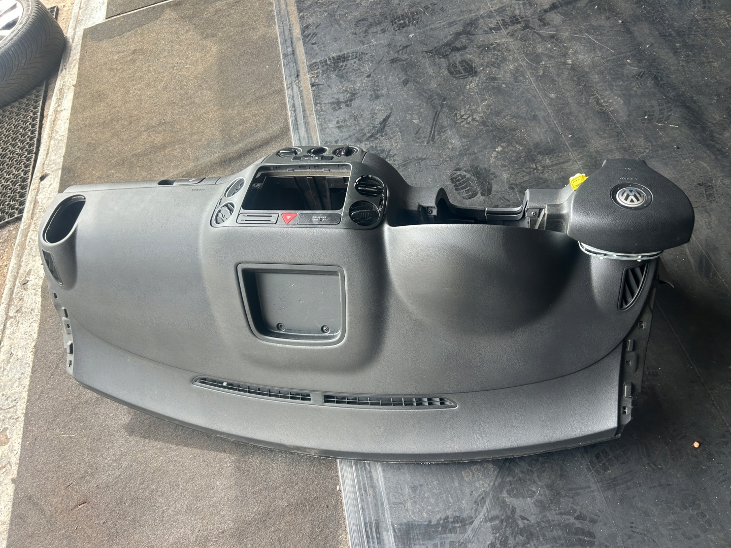 VW GOLF V plus console dashboard instrument panel AIR BAG original EUROPA