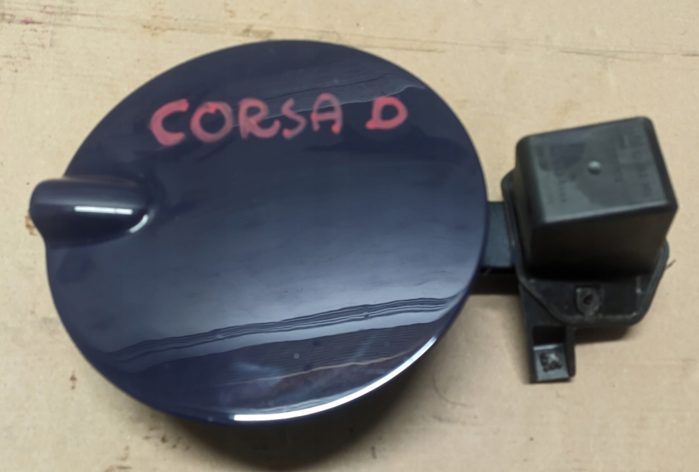 OPEL CORSA D Volet trappe carburant Carburant 13183306