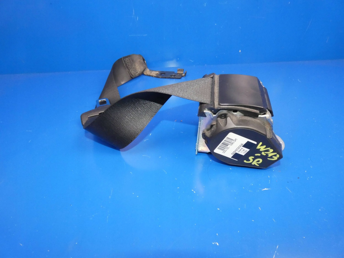 MERCEDES E KLASA W213 Gurten Sicherheits mitte heck hinten