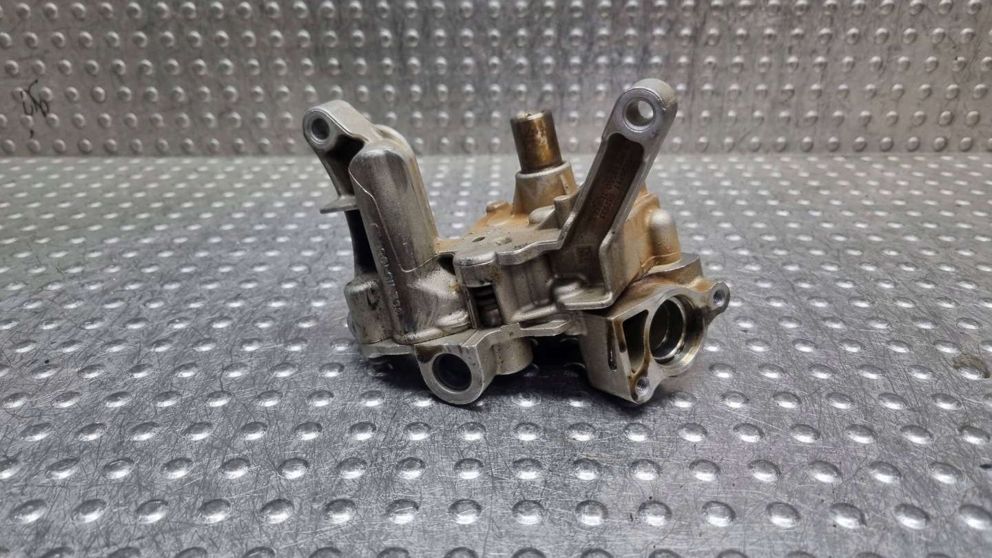 Ölpumpe 06E115105 AUDI A4 B7 A6 C6 A8 D4 2.4 FSI 3.2 FSI
