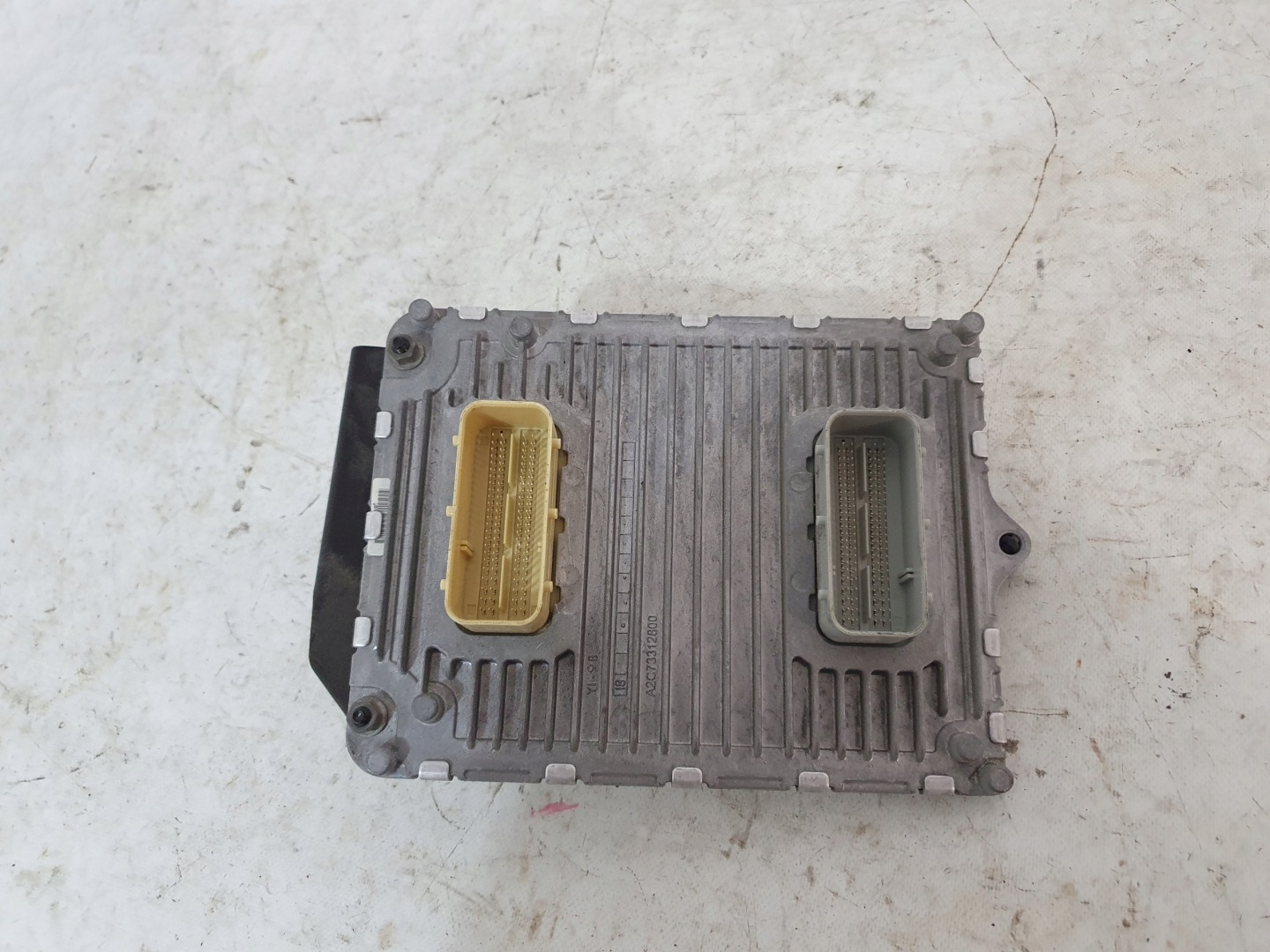 DODGE CHARGER LIFT 15- 3.6 control unit of the engine computer 68330904AA