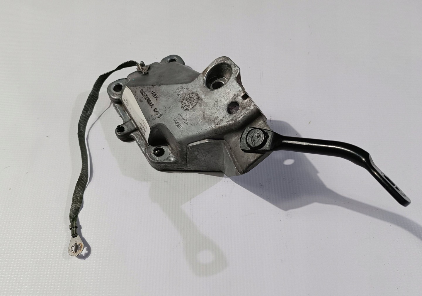 engine mount holder right right Dodge Durango 5.7 6.2 6.4 SRT 2018