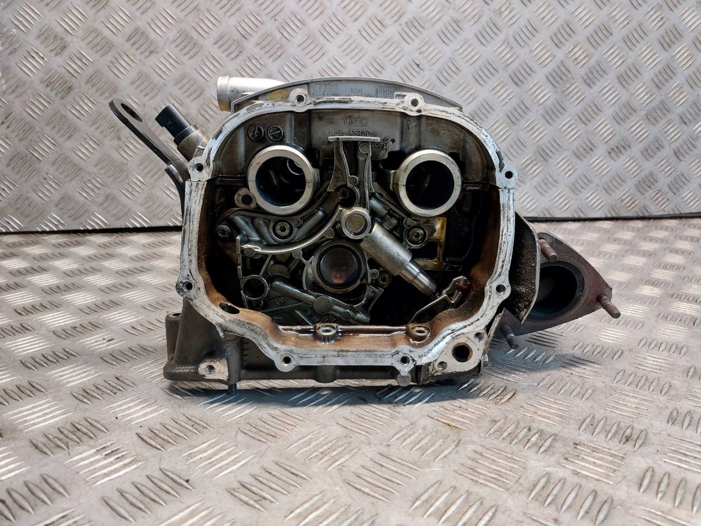 TESTATA AUDI A6 C6 2.4 V6 06E103374A 06E103472B BDW