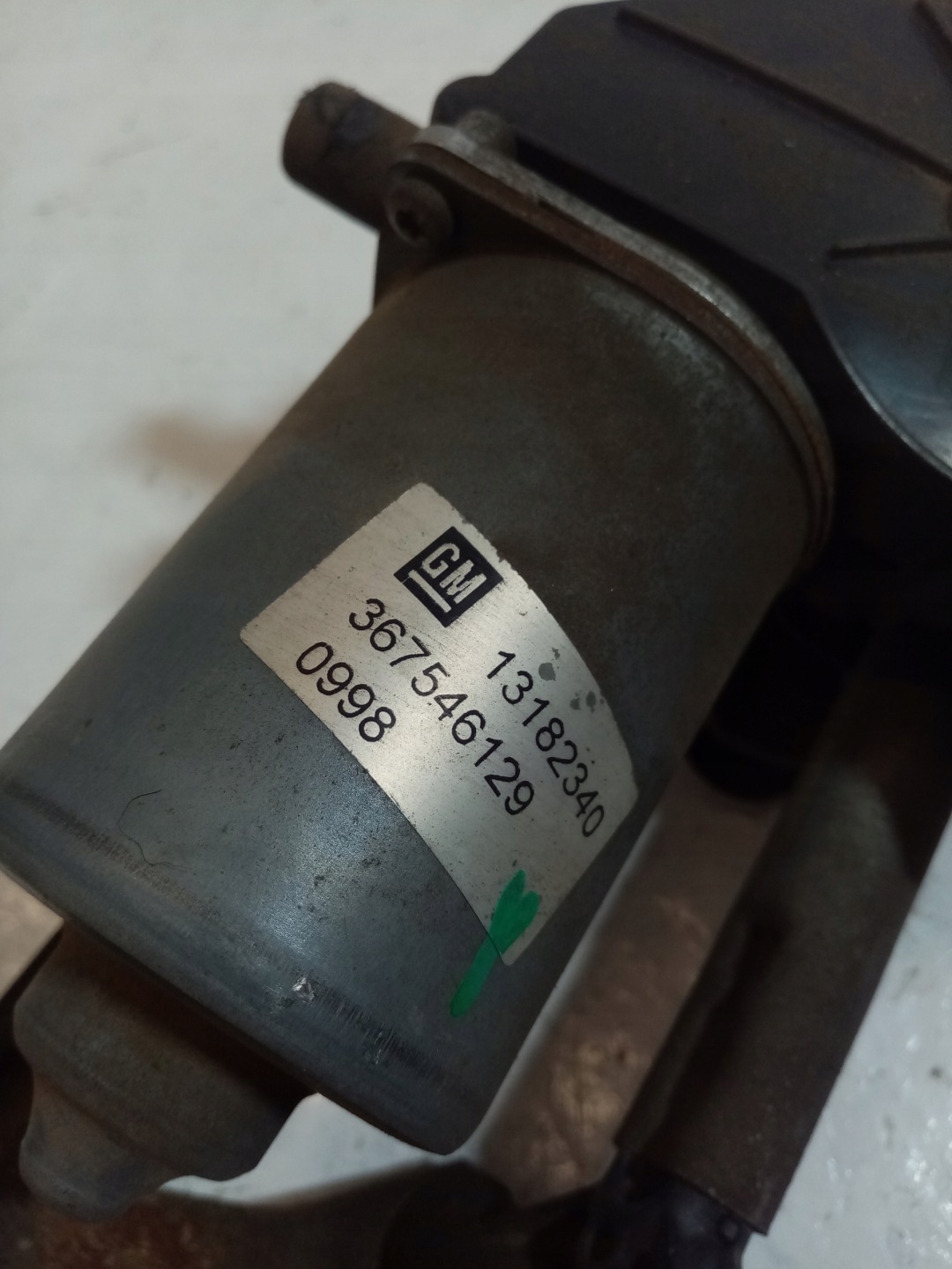wiper mechanism front OPEL CORSA D 13182340