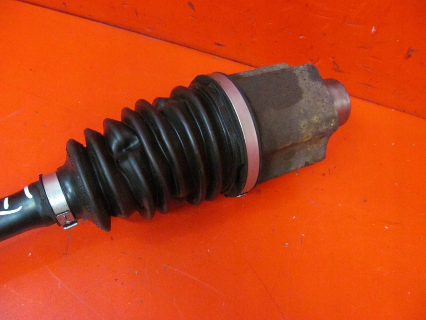 VW TRANSPORTER T5 7H 2.5 TDI AXD semi-axis left front short. 7E0407271AG