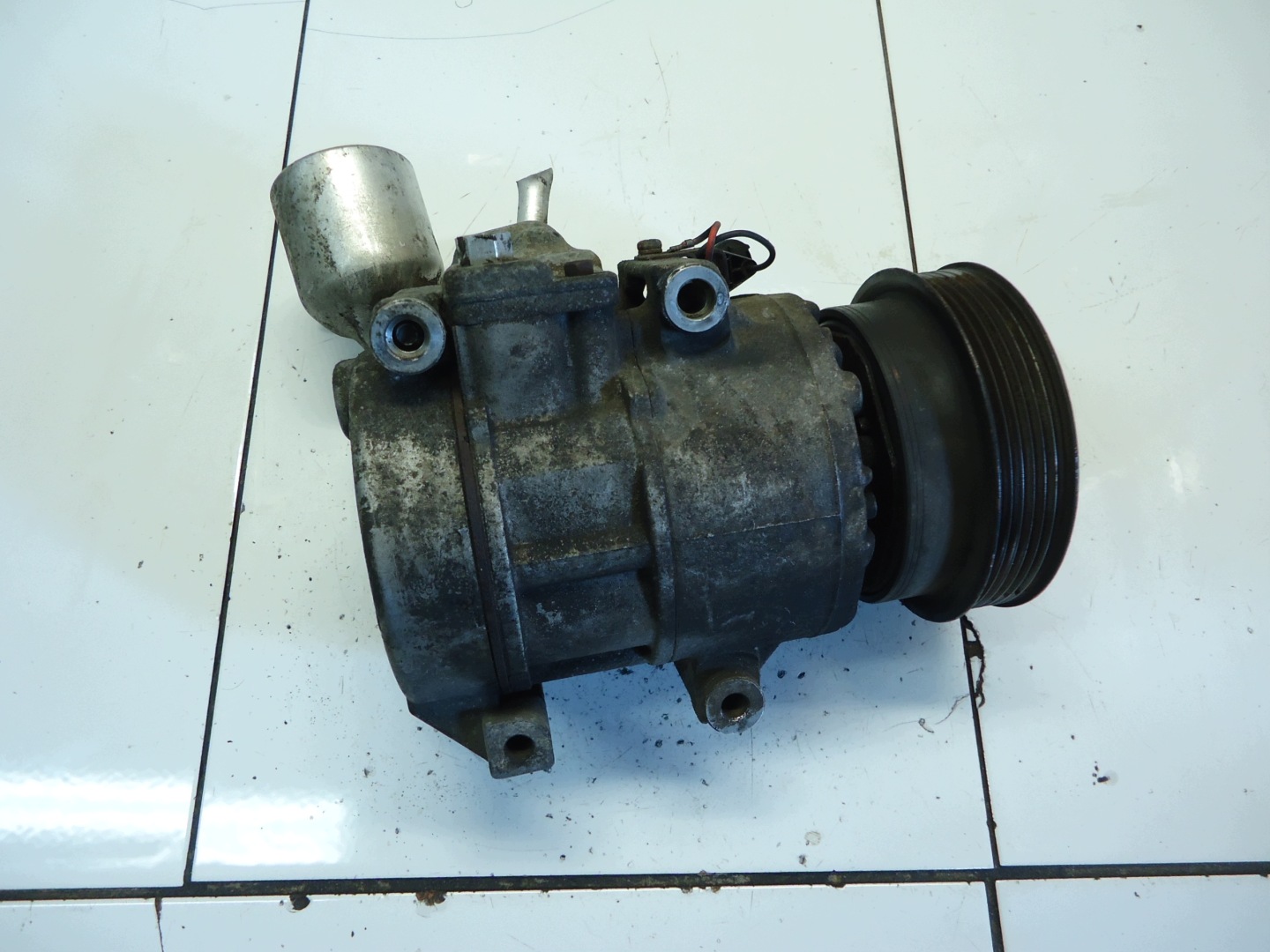 KIA CARENS III 2.0 16V G4KA klimakompressor 97701-1D200