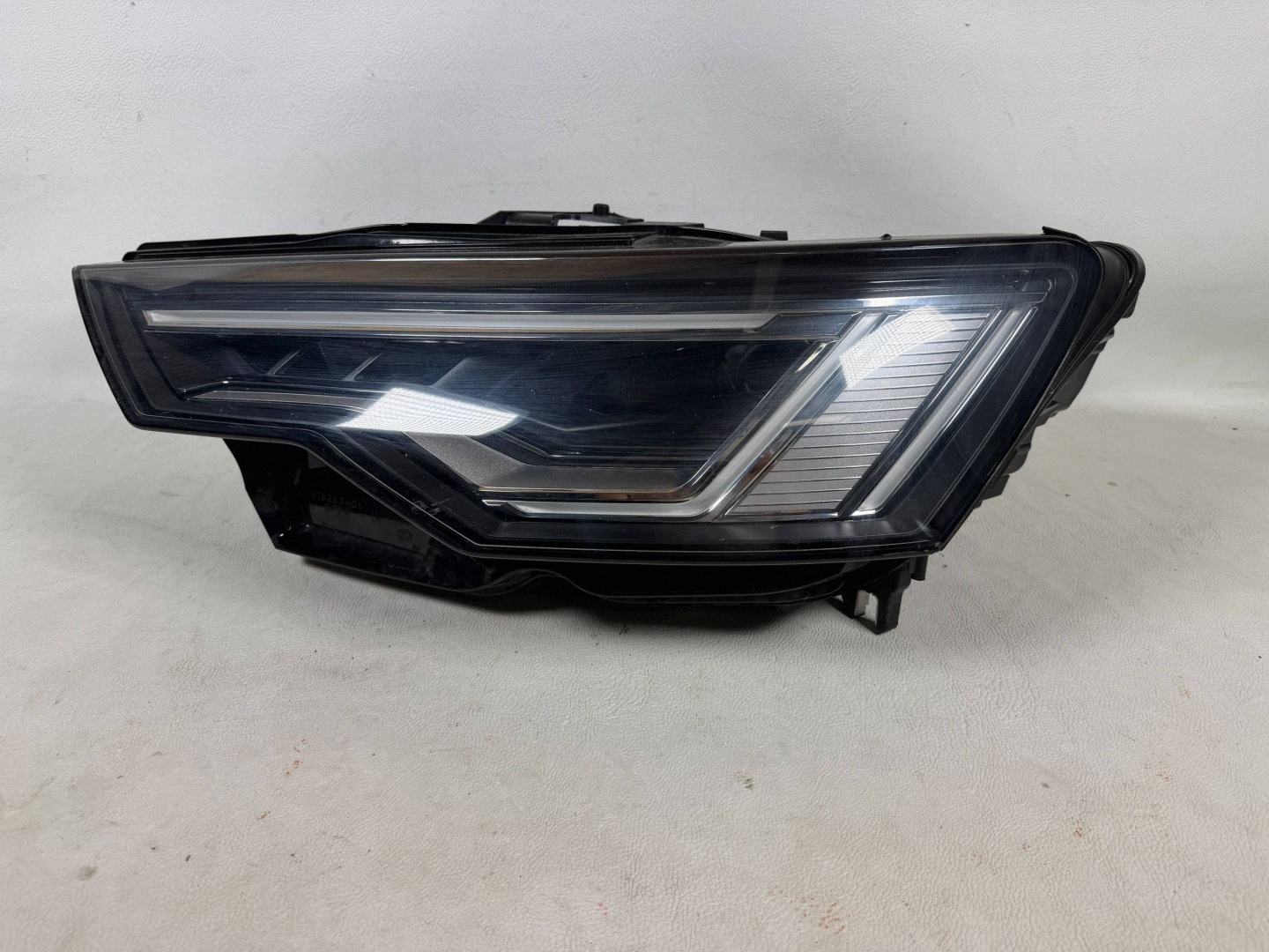 Audi A6 4K0 18- light left front front Full led