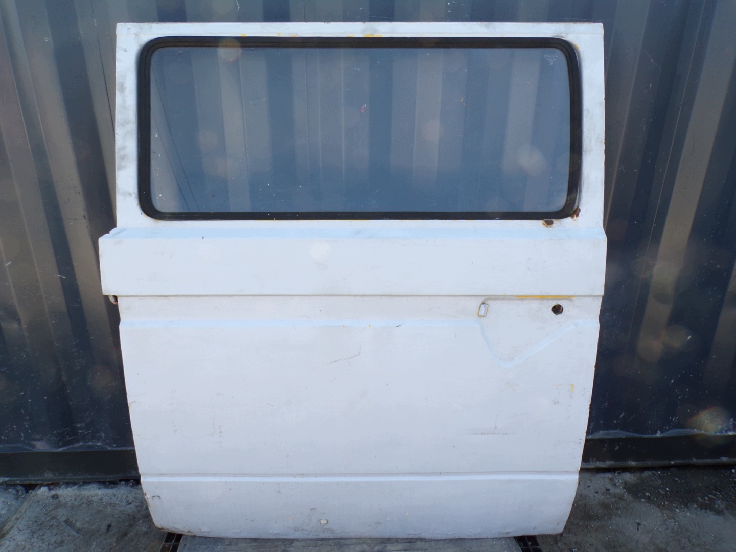 door right rear. side PRZESUWANE VOLKSWAGEN TRANSPORTER T3 (R1)