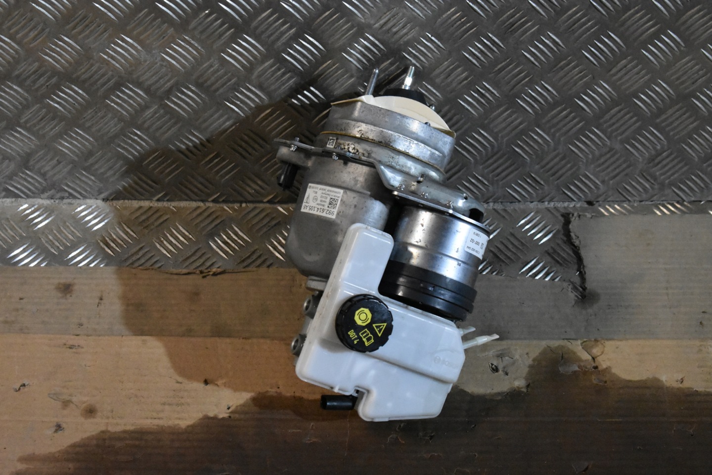 IDEALNE servo Servofreno PORSCHE 992 1 9