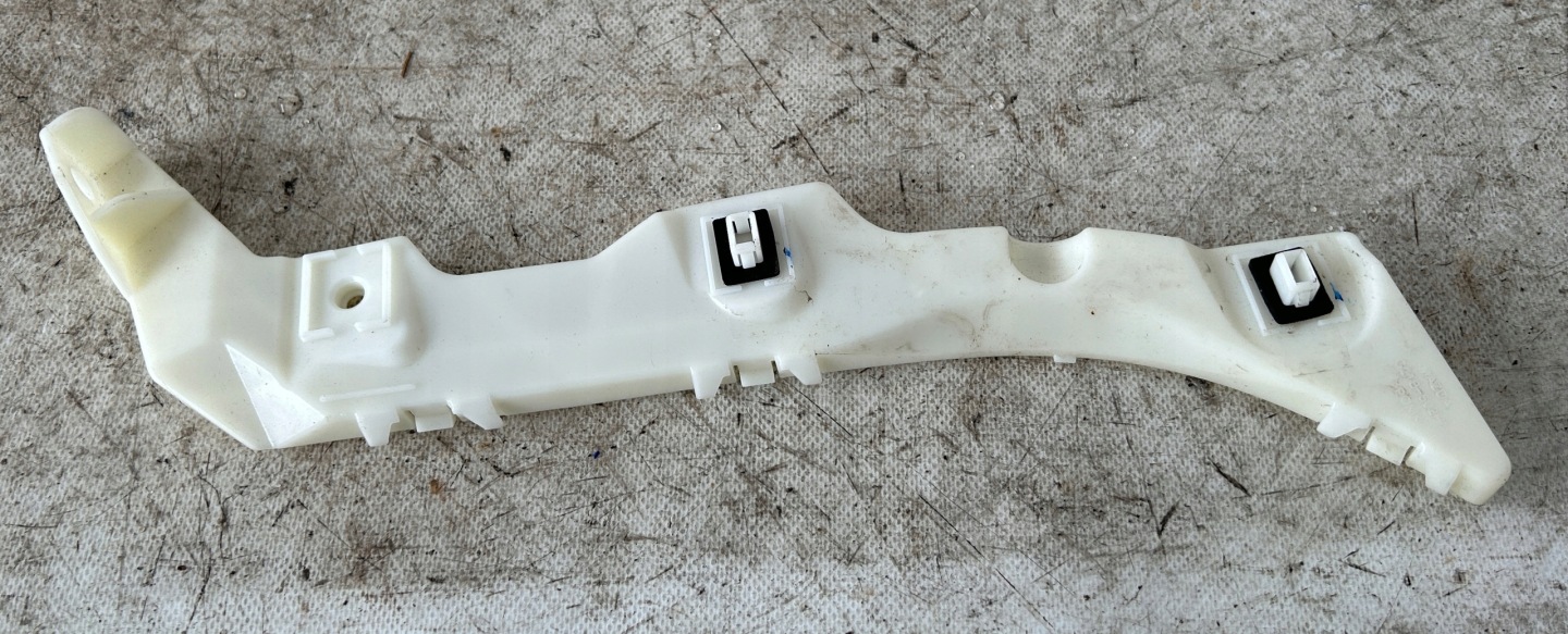 bumper bracket right rear part MAZDA 6 GG KOMBI