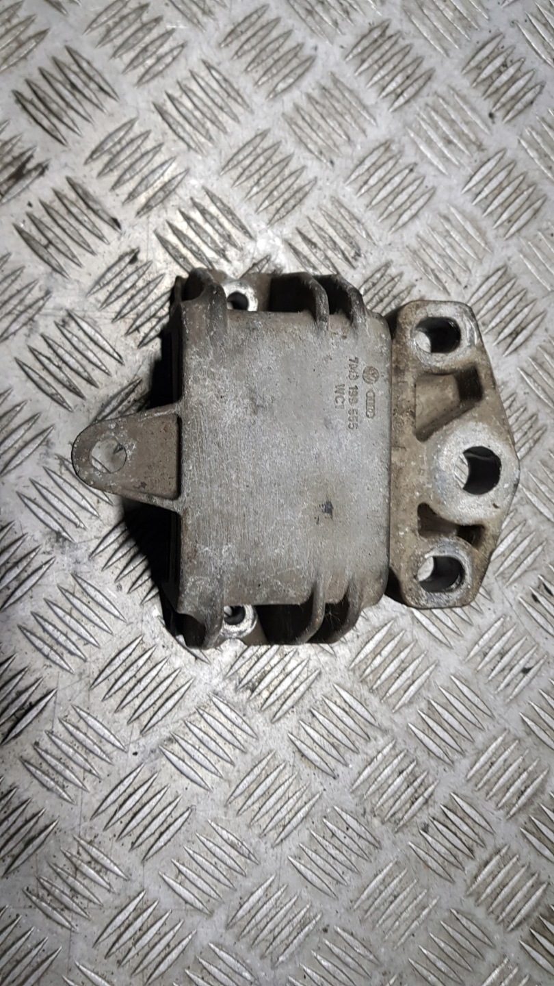 VW GOLF IV BORA engine mount 2.3 1J0199555
