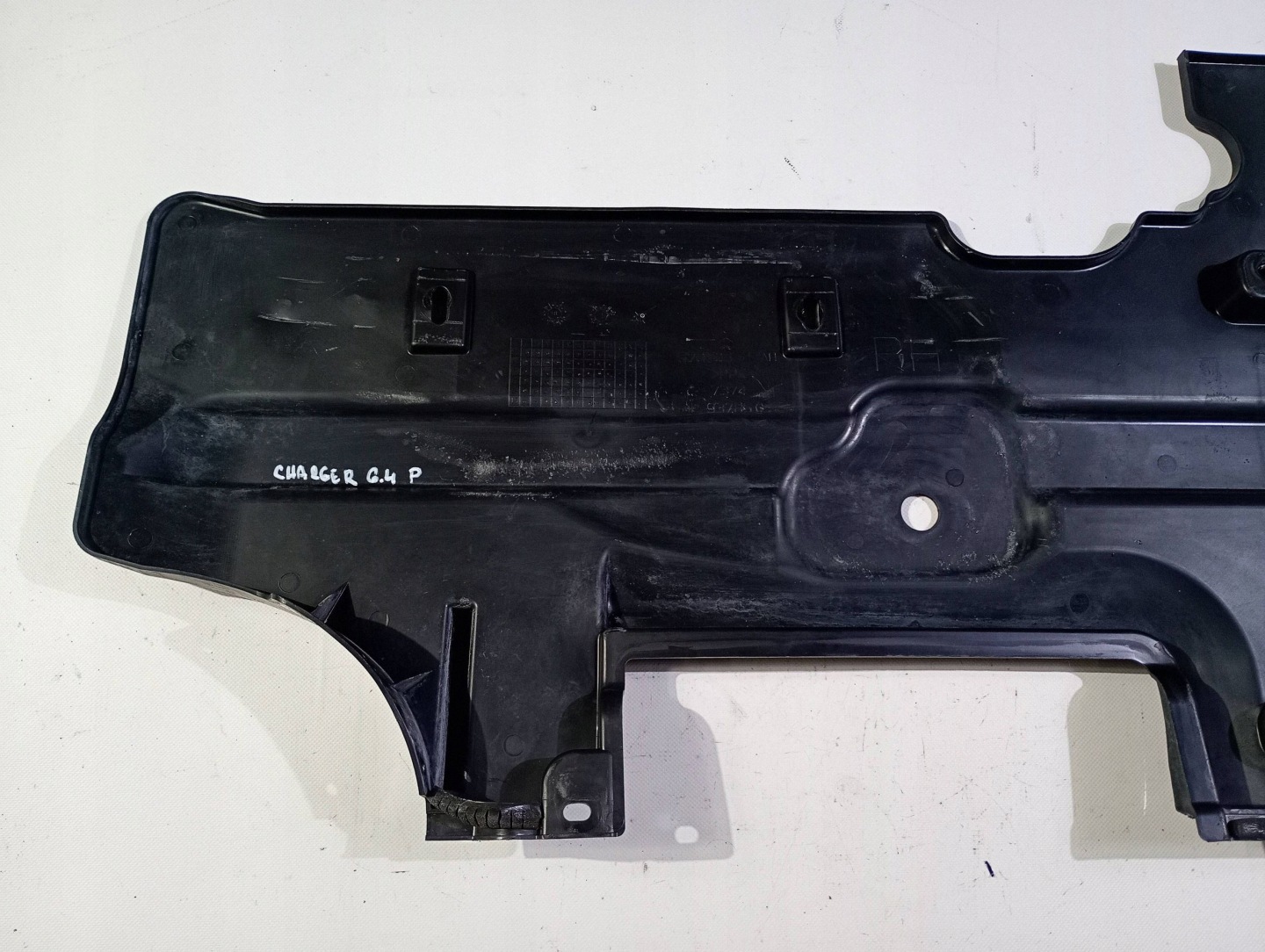 cover cover cover chassis lower right Dodge Charger 2015