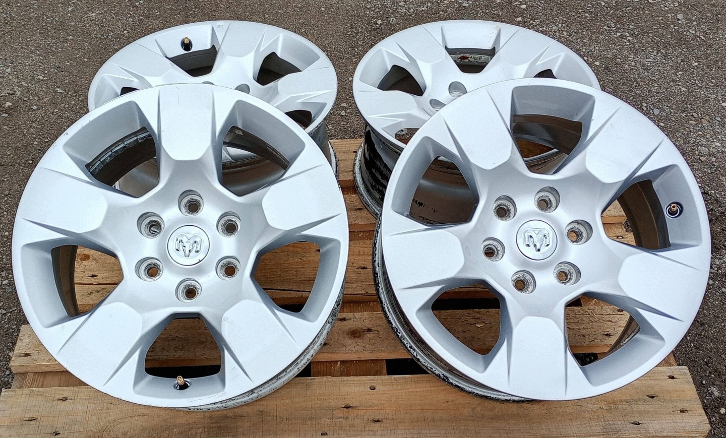 wheels discs disc 6x139.70 18R komplet Dodge RAM 1500 2019