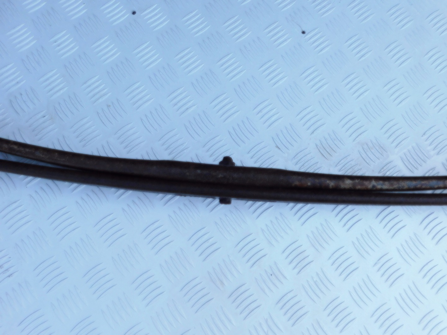 Resor piorowy podwojny posteriore Mercedes Sprinter e VW LT 95-06 Single Originale