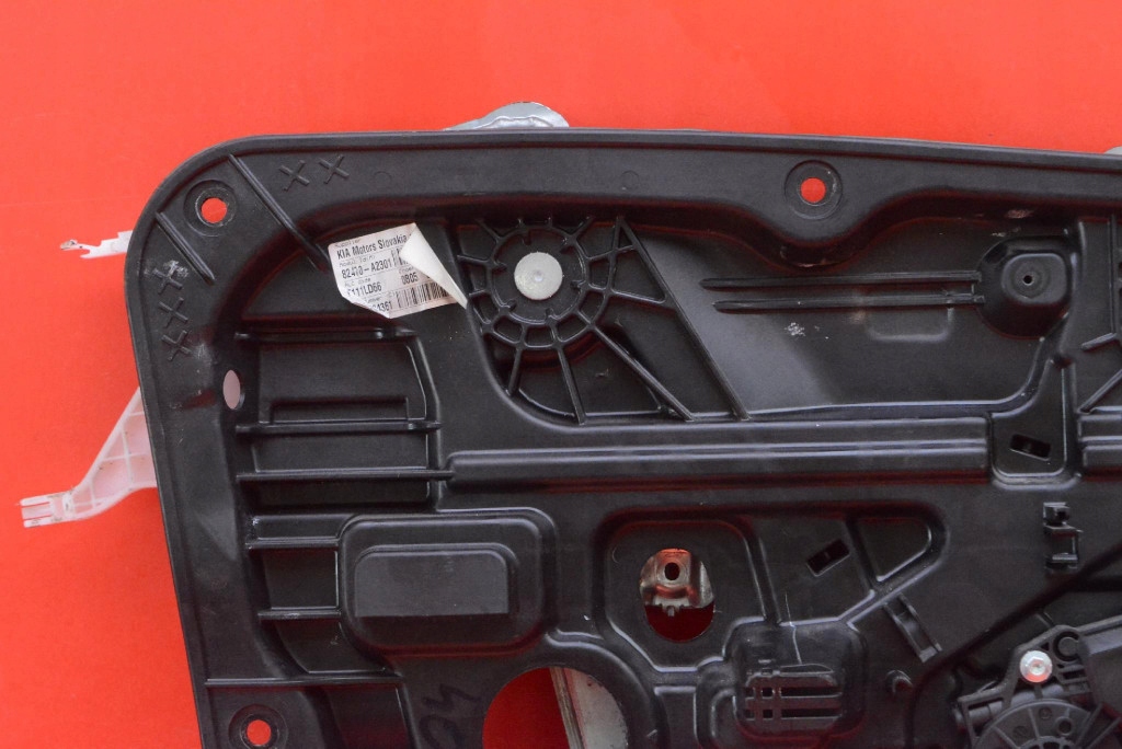 window regulator left front EU 82470-A2301 KIA CEED 2 II KOMBI LIFT 15-18