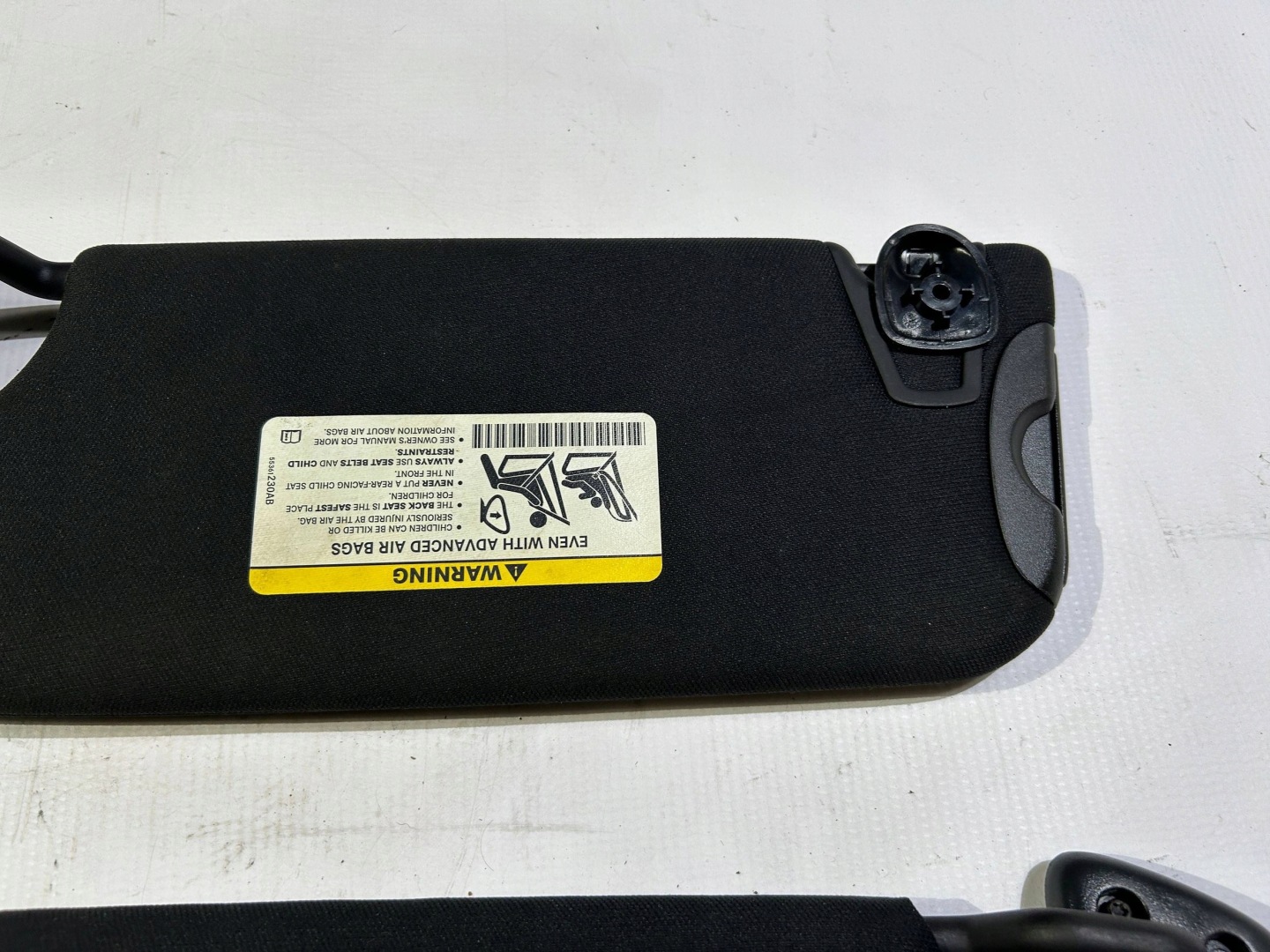 visor visor cover przeciwsloneczna left right Dodge Challenger 2015