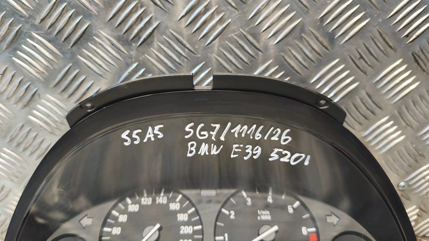dials BMW E39 520i 2002r 110.008.784/299