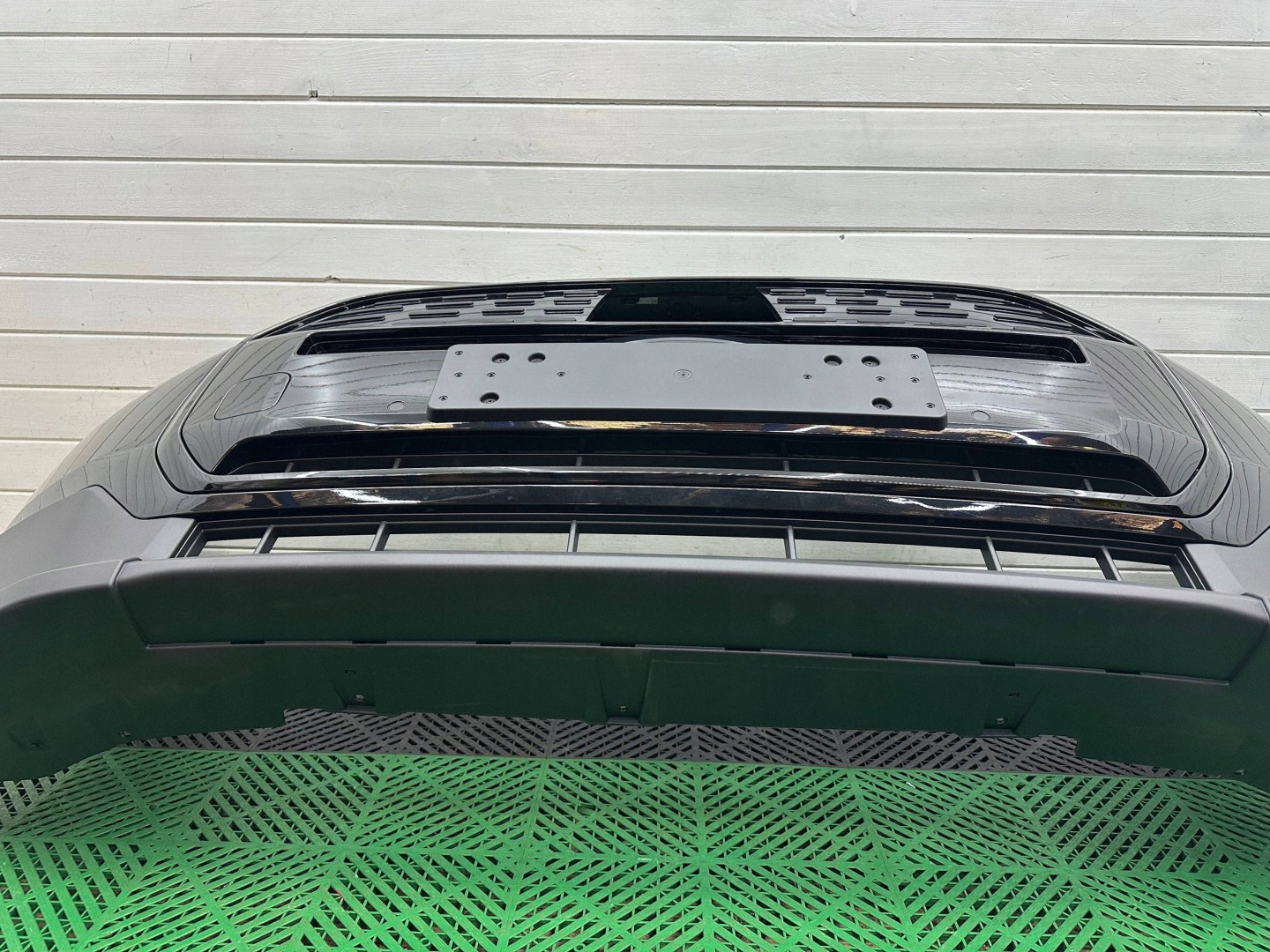 front bumper complete front Mini Countryman U25 colour 475