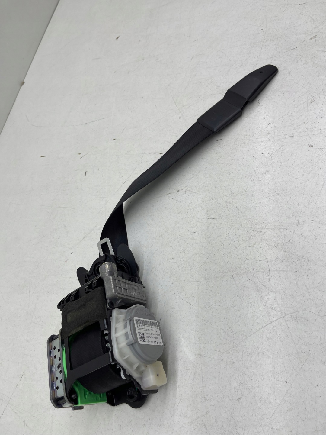 AUDI A6 C7 tension belt safety left front front original!