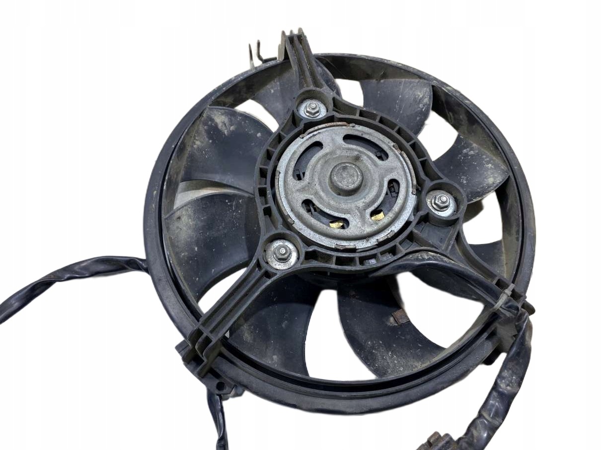 ventilátor chladiče AUDI A4 B5 FL 1.9 TDI