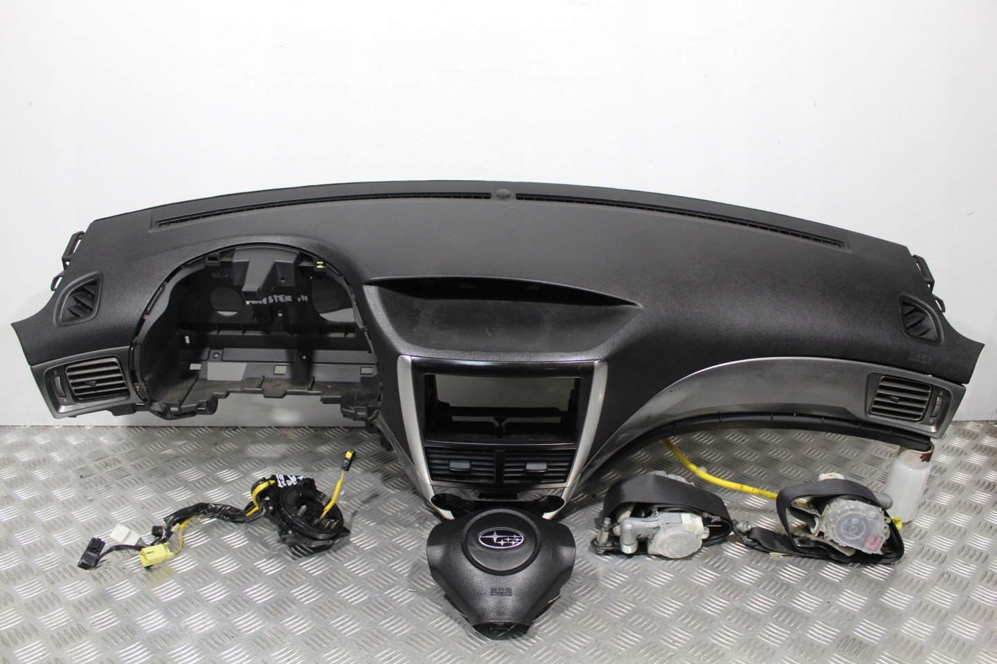 dashboard console airbag SUBARU FORESTER III 3