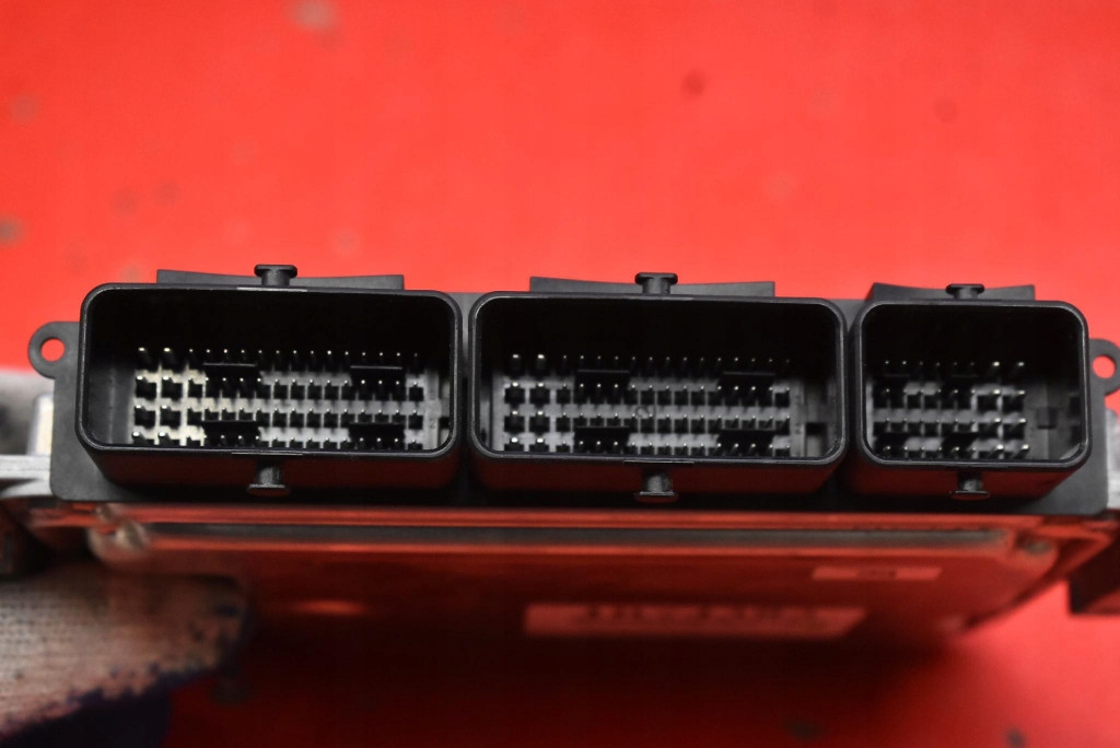 control unit computer of the engine 237106626R RENAULT TRAFIC III 1.6 DCI 95KM 14-21