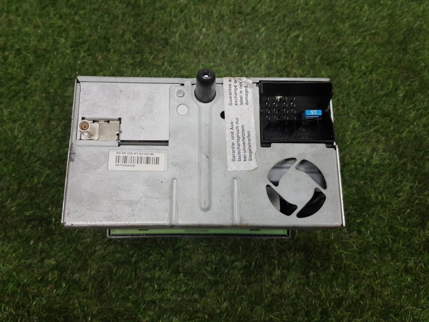 RADIO fabrication OPEL ASTRA H 13289932