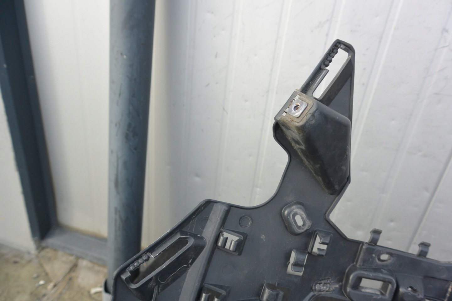 CITROEN C4 PICASSO II support holder right of a bumper front AA36190463