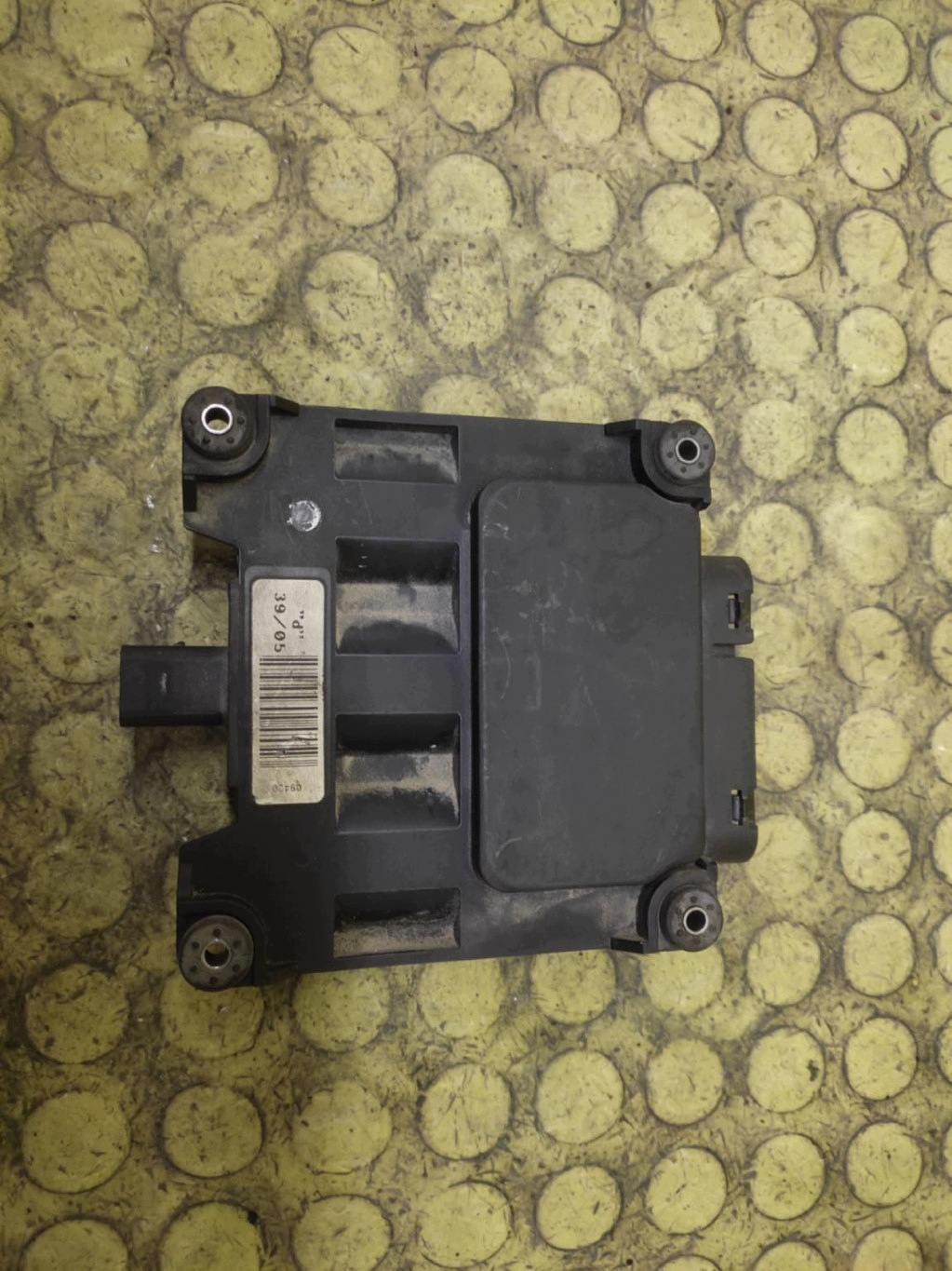 SKODA SUPERB 1.9 D sensor magnetisch unterdruck 6Q0906625