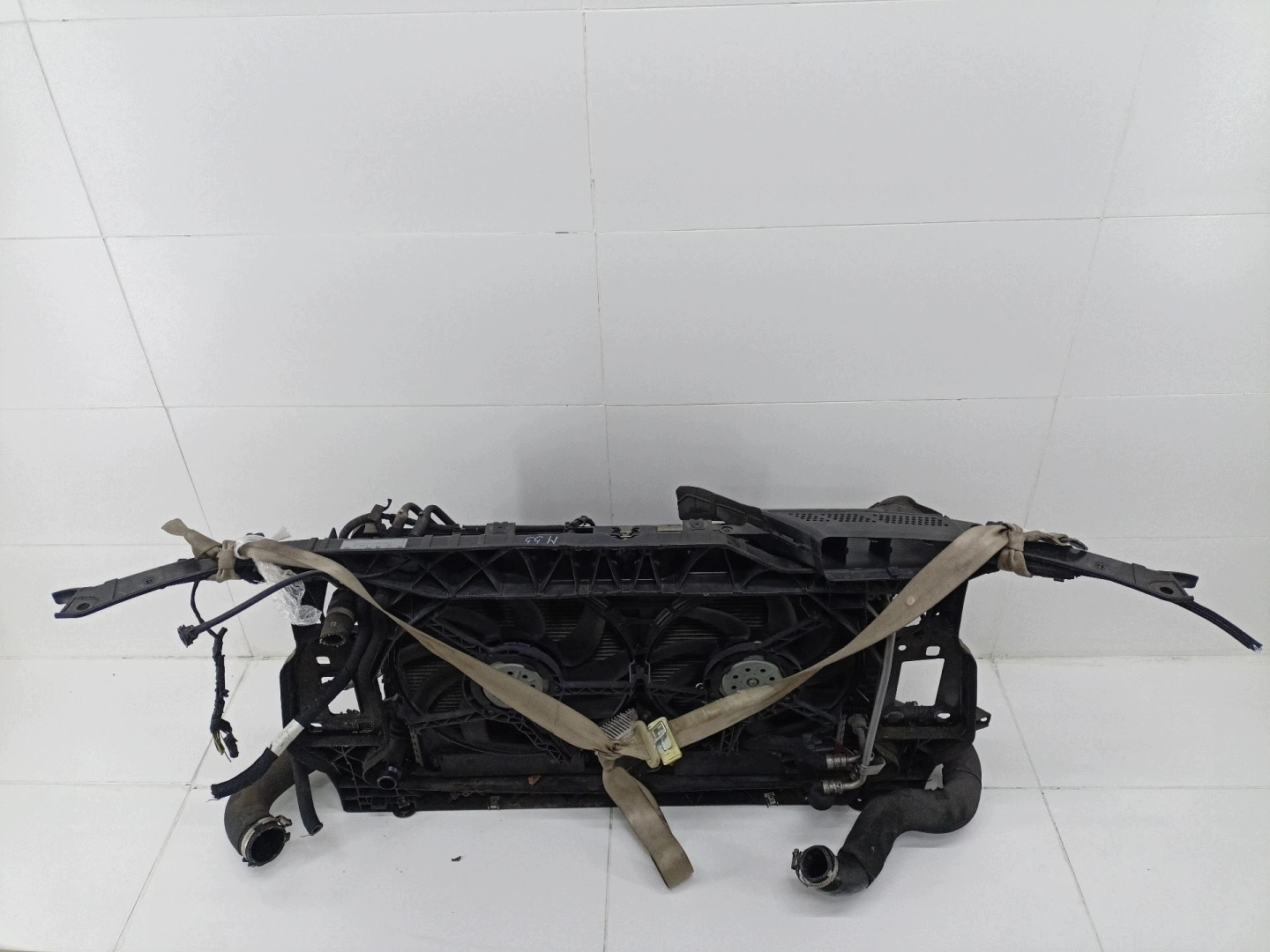 support panel for radiators pillar iron Audi A5 8T 2010 8K0010520