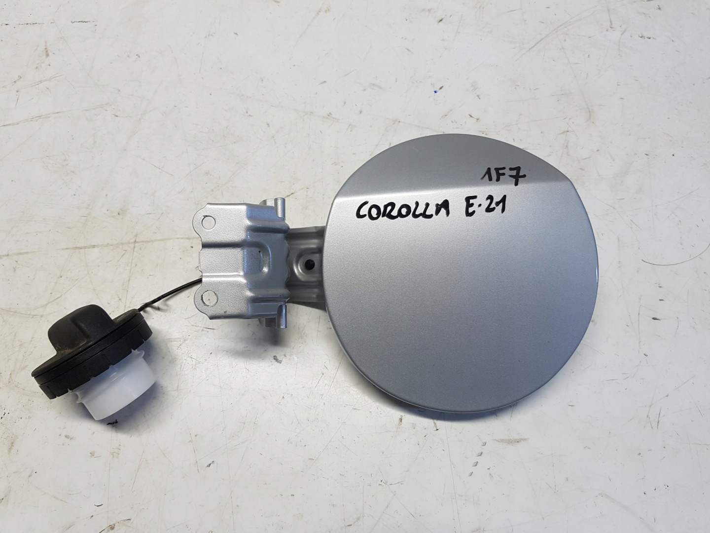TOYOTA COROLLA E21 Tankklappe des Kraftstoffsbehälters 1F7