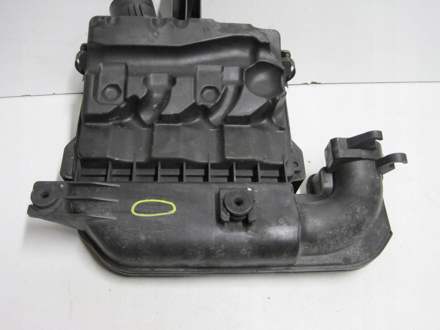 Gehäuse filter luft HYUNDAI I10 1,0MPI 28110-K7100